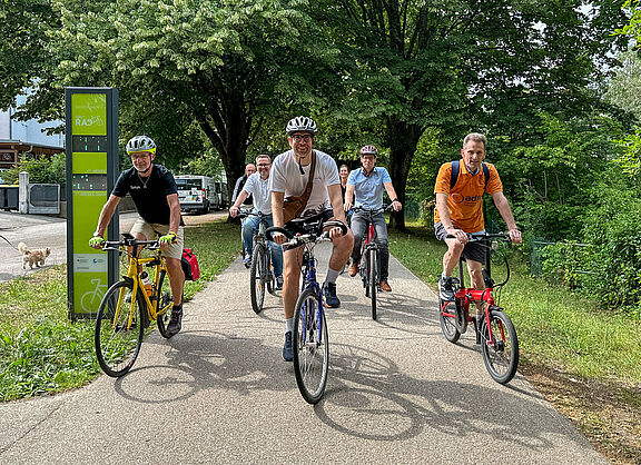 Vertreter der Stadt Baden-Baden und des ADFC gemeinsam auf Erkundung