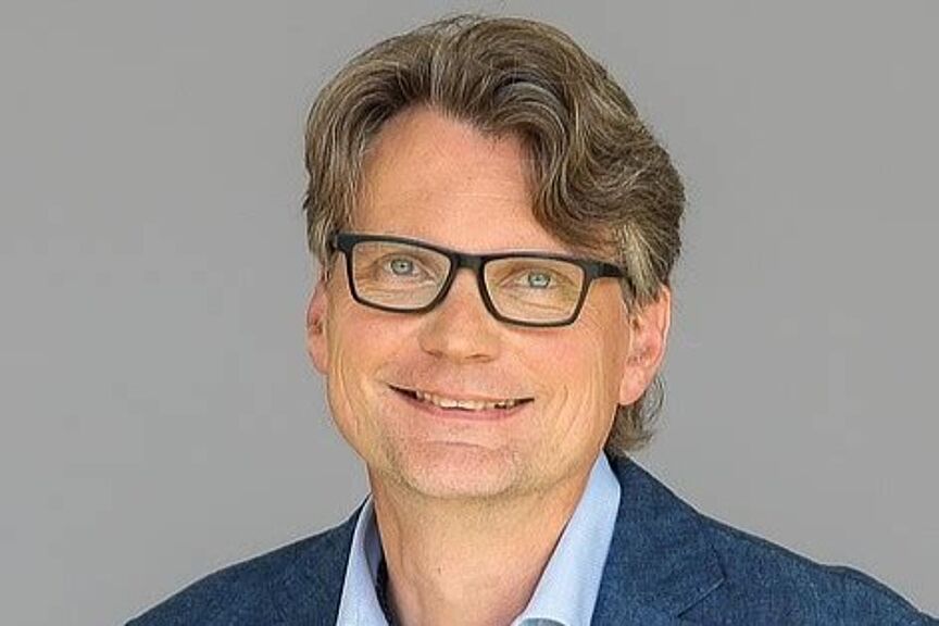 Thomas Hentschel Thomas Hentschel