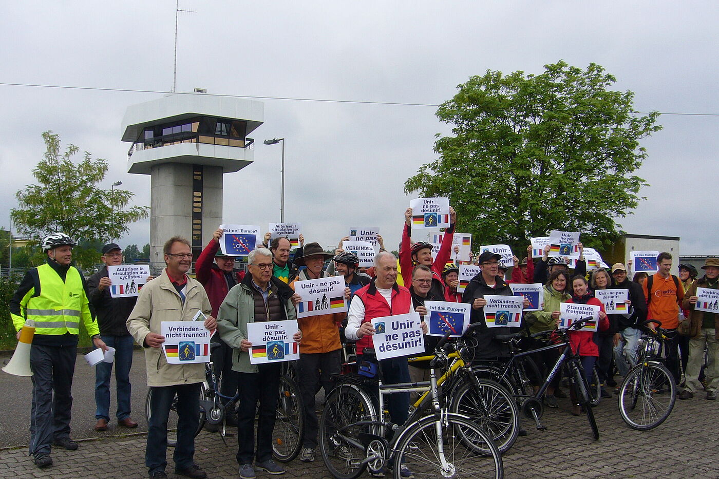 2014 Demonstration an Staustufe Iffezheim