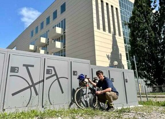 Radbox - Diese sicheren und praktischen Abstellmöglichkeiten lösen ein Problem, das viele Radfahrende kennen: Wo stelle ich mein Fahrrad ab, ohne mir Sorgen um Diebstahl, Vandalismus oder Witterungseinflüsse machen zu müssen?