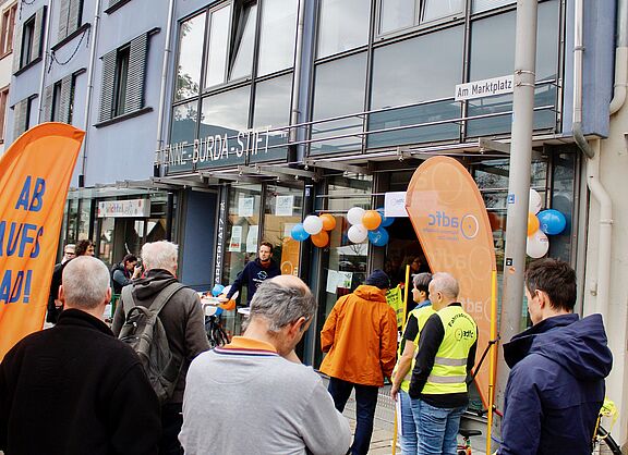 bei der Eröffnung unseres Zentrums